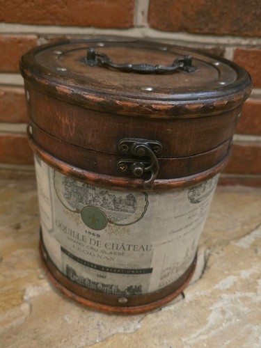 Vintage decorative wooden wine - vintage,