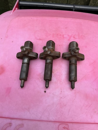 Perkins injectors - 3,