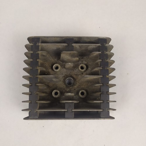 Cylinder head yamaha - cylinder,