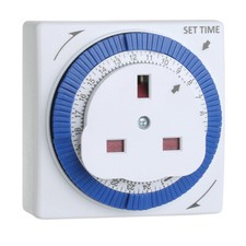 24 HOUR SEGMENT TIMER SEGMENTED PLUG IN MANUAL OVERRIDE 15 MINUTE SEGMENTS esd