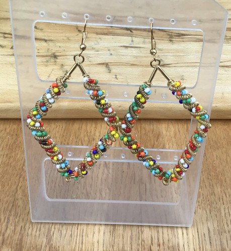 Pair seed bead diamond shape - pair,