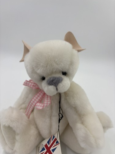 Kaycee bears squeak the mouse - squeak,