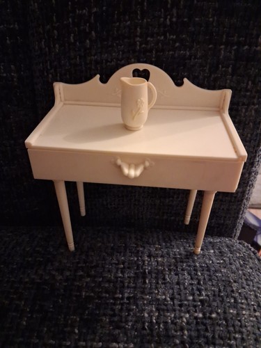Vintage sindy vanity table - vintage,