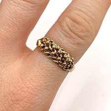 9 ct Gold Keeper Ring 375