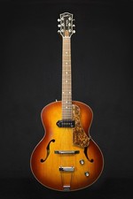 Godin 5th Avenue P90 Kingpin