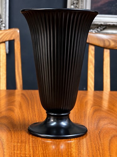 Wedgwood black basalt - wedgwood,