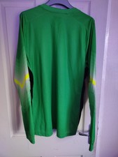 A England Goal Keeper 2014 Shirt In Good Condition Size XL Men's