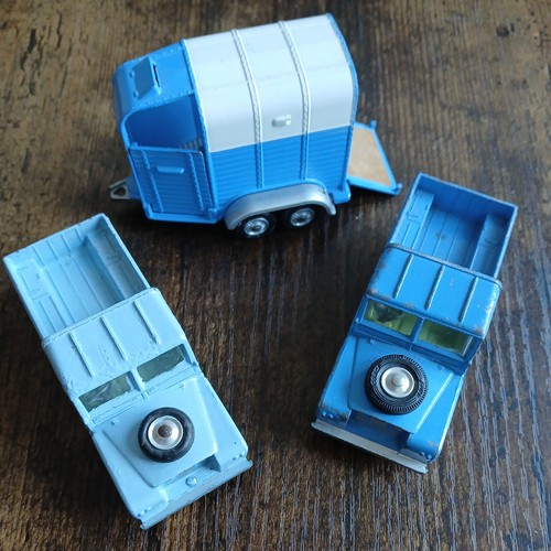 Corgi toys land rover 109 - land,