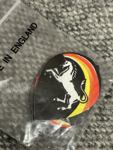Rare unicorn john lowe darts - rare,