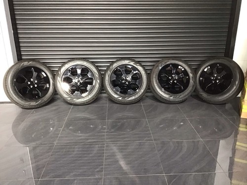 Land rover defender - land, 20”