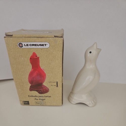 Creuset pie bird - creuset, funnel