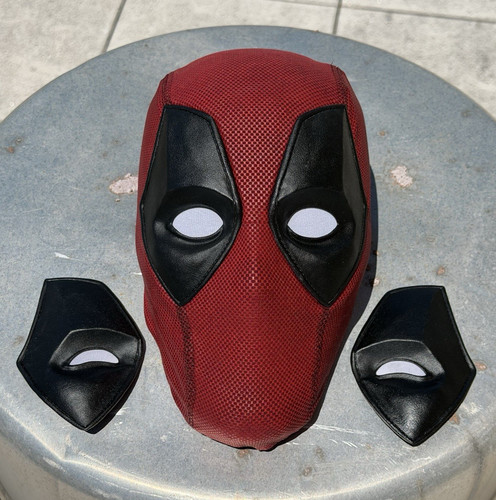 Deadpool weathered costume - weathered,