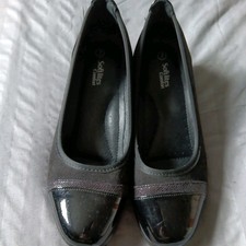 Ladies Softlites Shoes Size 7