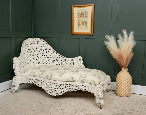 Victorian carved wood - wood, chaise