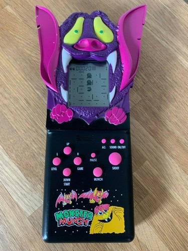 Walkers snacks monster munch - snacks,