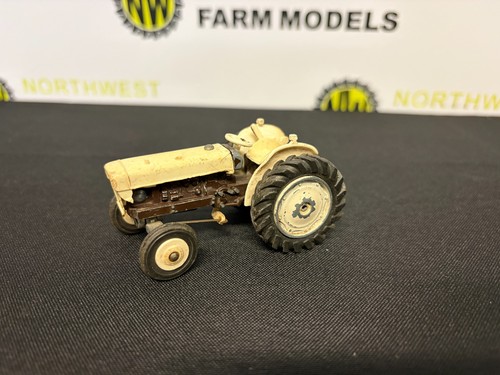 Dinky toys 325 - dinky,