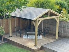 Wooden Gazebo with Felt