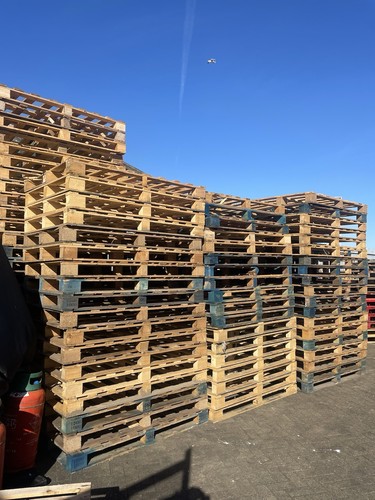 Used wooden pallets they are - wooden,