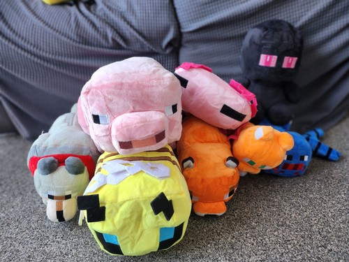 Minecraft plush bundle - minecraft,