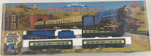 Hornby railway thomas - railway,