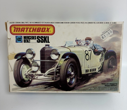 Matchbox mercedes benz - 1:32,
