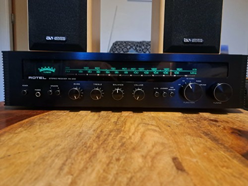 Rotel stereo receiver 202 - rotel,