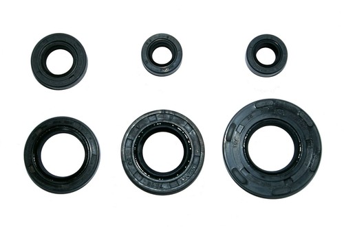 Engine oil seal - for, suzuki