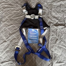 FULL BODY SAFETY HARNESS