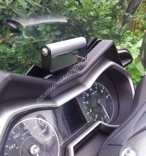 Yamaha max 300 gps - gps, phone