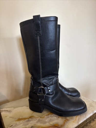 Gorgeous black zara boot - zara,