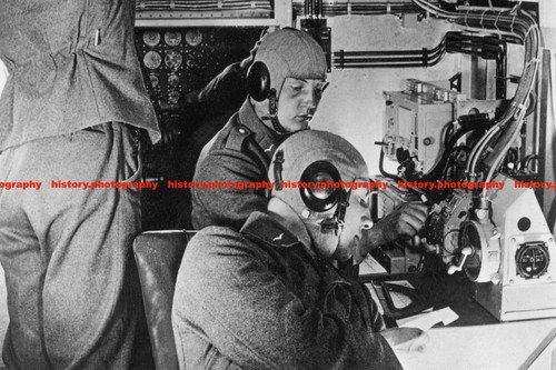 F029400 radio operators train - operators,