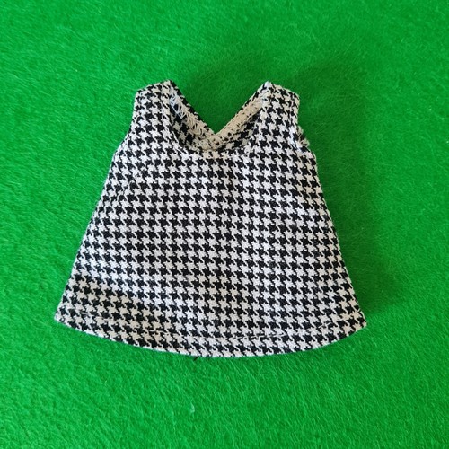 Vintage sindy patch - sindy, doll