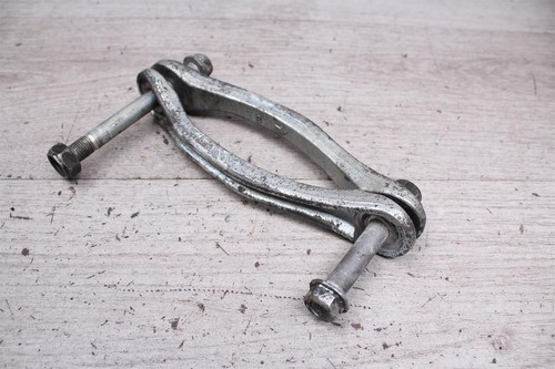 Seat holder tensile strut
