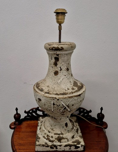 Distressed vintage shabby chic - distressed, shabby-chic