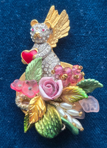 Butler wilson brooch - butler, &
