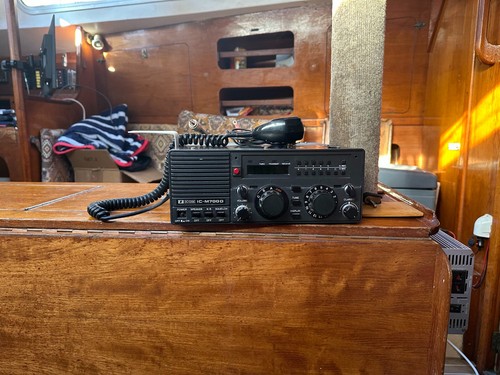 Icom m700d marine ssb - icom, ic-m700d
