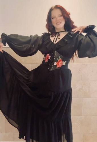 Stunning gothic lolita fantasy