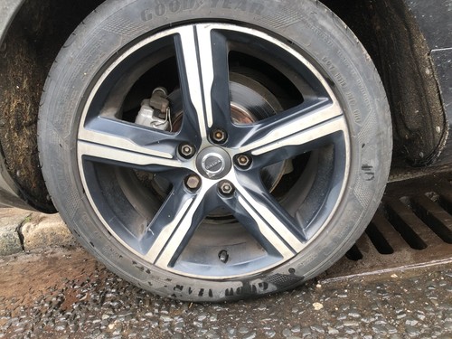 Volvo v40 design inch - design, 17