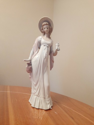 Lladro dainty lady large - lady-,
