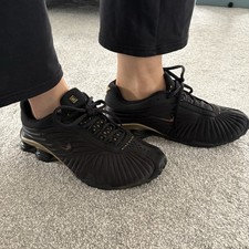 Nike Shox Black & Gold Trainers Size 6 Vintage Hardly Worn. Satin Feel Material