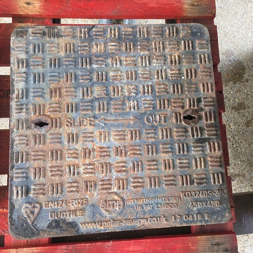 Cast iron manhole - cast,