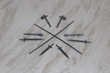 Britains Deetail Knights replacement DSG weapons.(10).