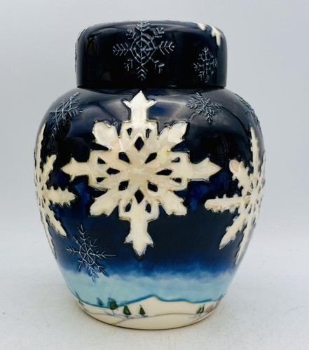 Rare moorcroft ginger jar - rare,