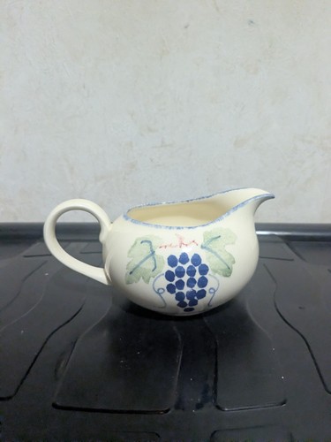Poole pottery studio - pottery, grapes