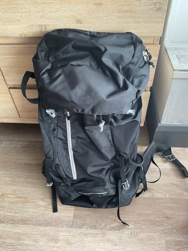 Large black rucksack - large,