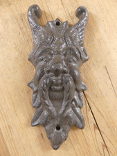 CAST IRON GARGOYLE WALL DECOR PEACE ENTRYWAY DOOR WALL MOUNTED GARDEN SHED