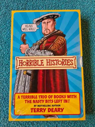 Horrible histories book set - histories, 3