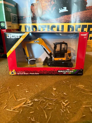 Britains 43013 scale jcb - britains,