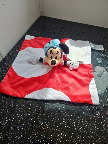Disney store red white - store,