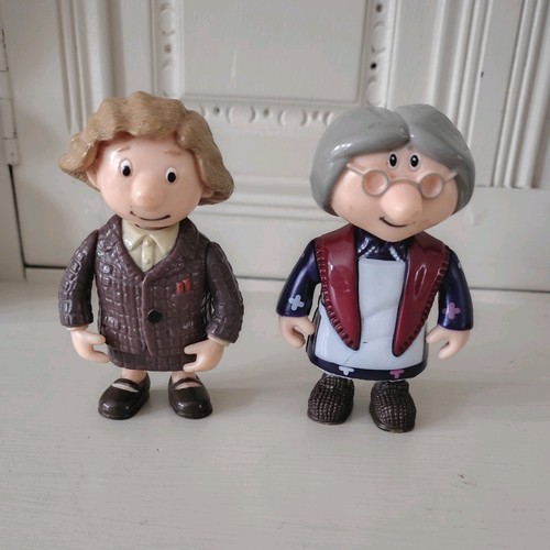 Postman pat sylvia - pat,